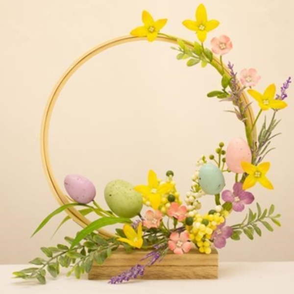 Easter Hoop Table Décor